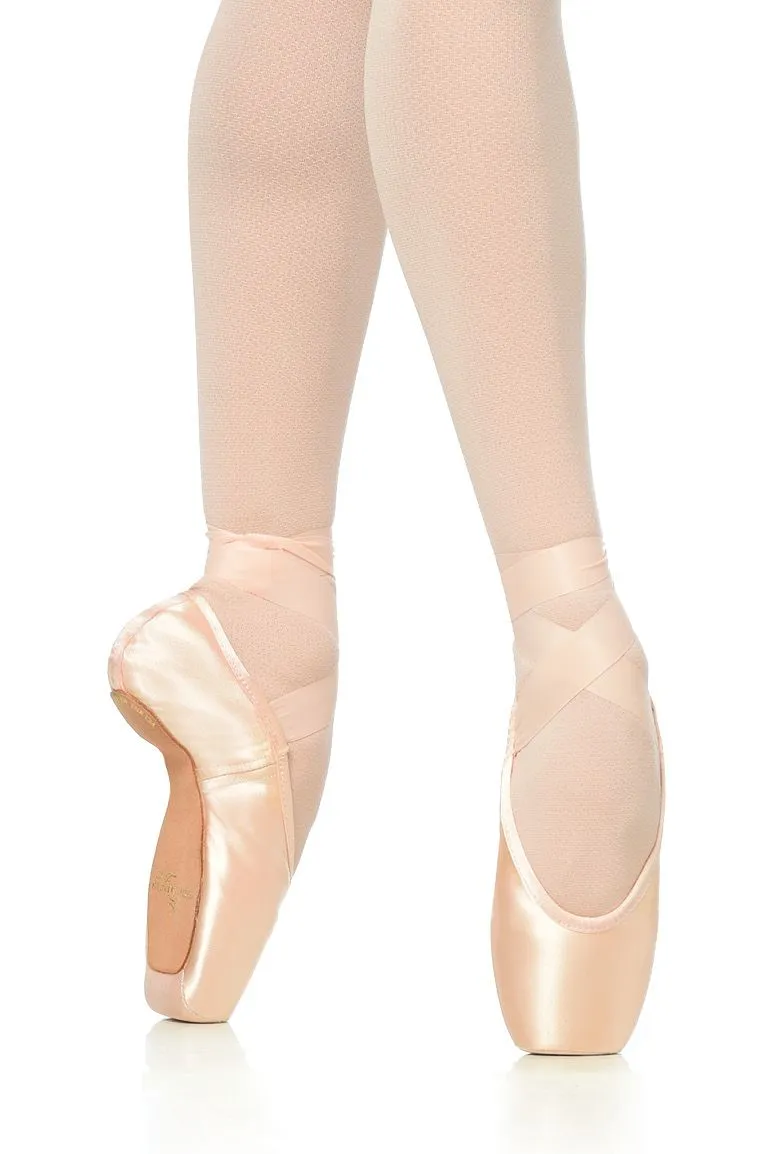 Gaynor Minden | Classic Fit Pointe Shoe | Size 6