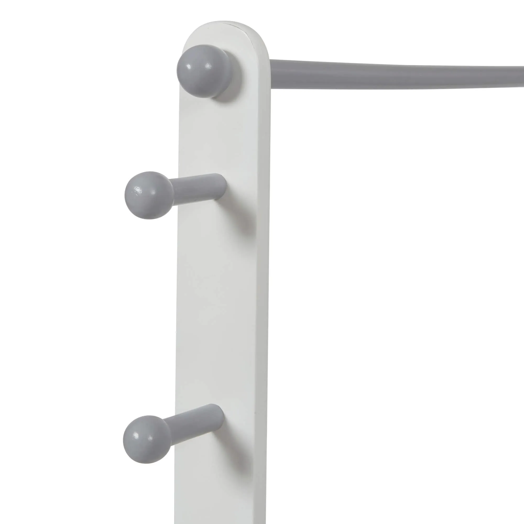 Kids Hanging Rail with Extra Storage