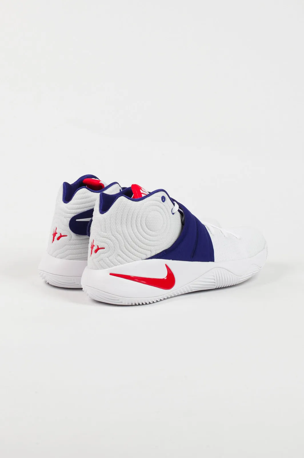 Kyrie 2