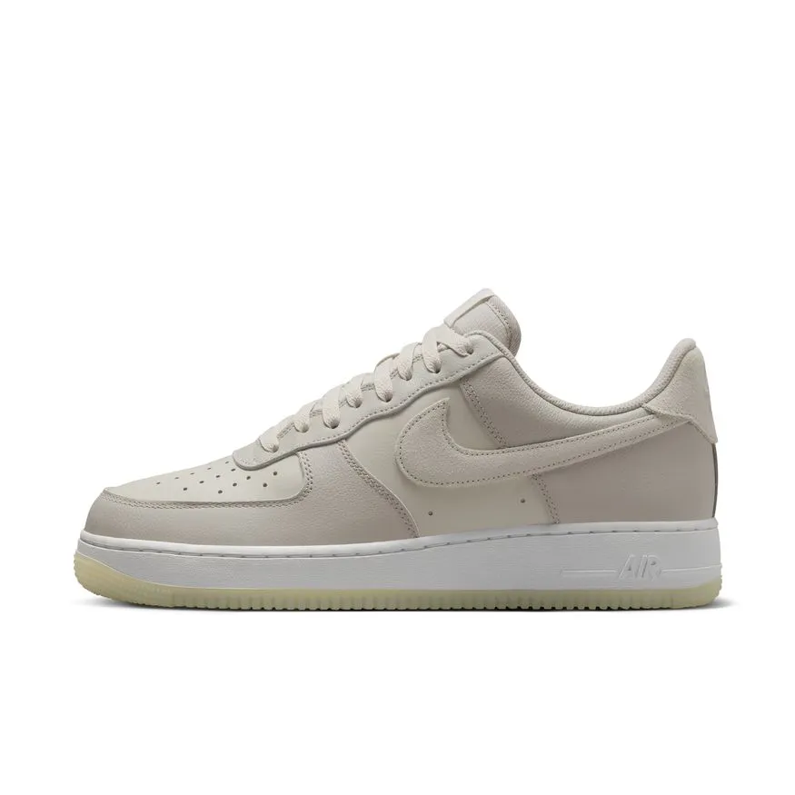 M Nike Air Force 1 '07 LV8 FN5832-001