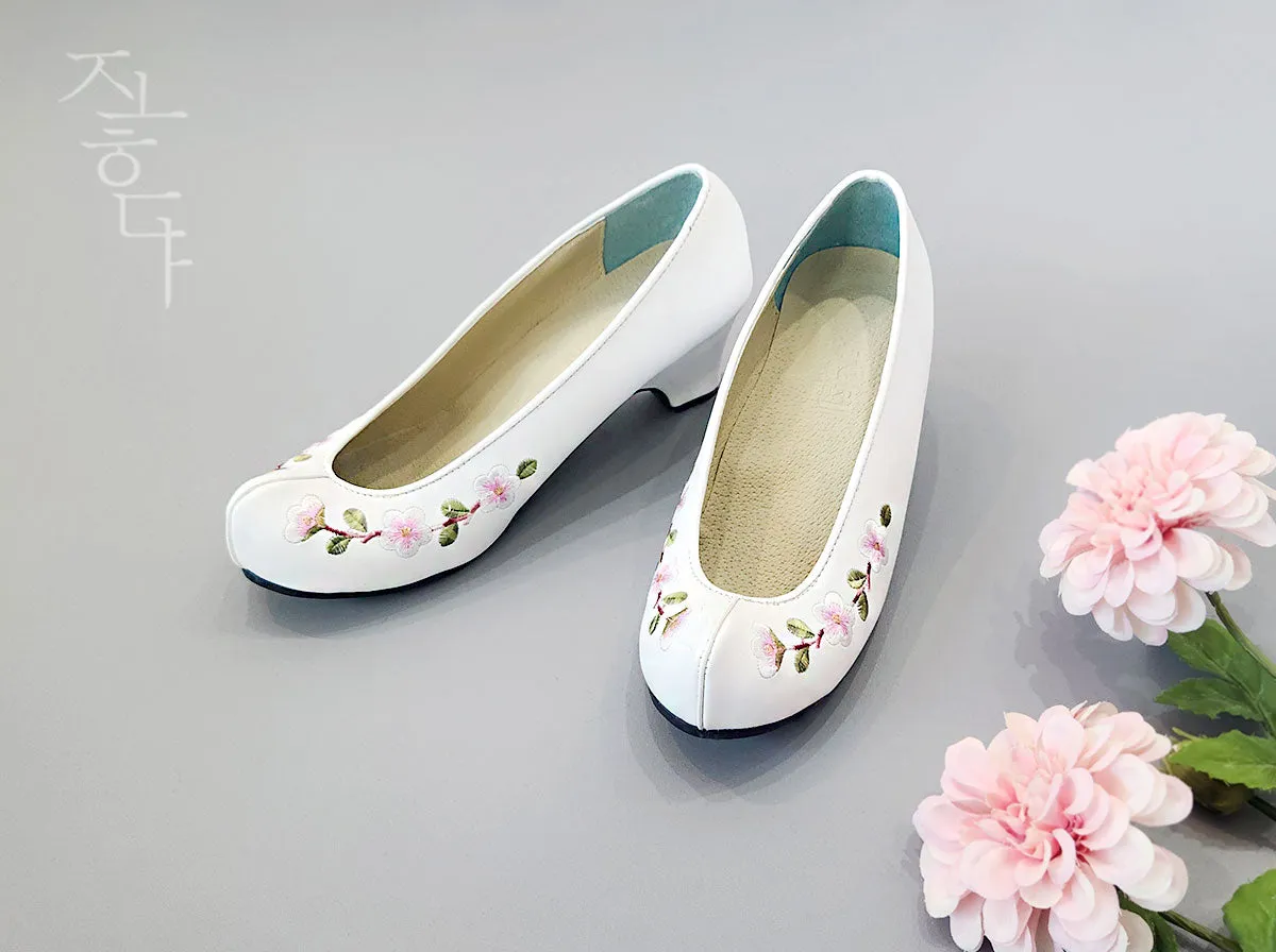 Plum Blossoms Women Hanbok Shoes  Kkotshin